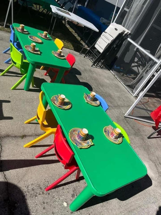 Kids Table & Chairs